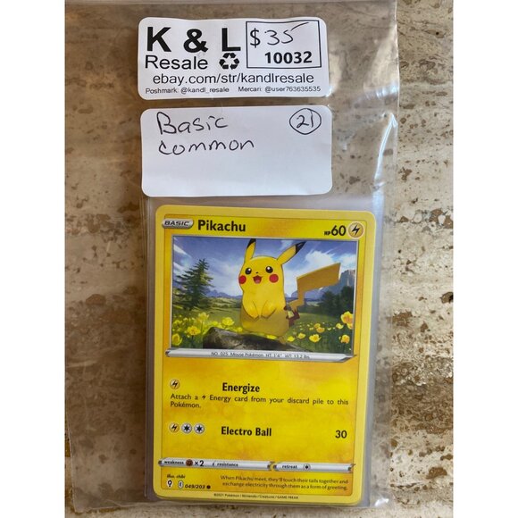 Basic Pokemon Card Lot Featuring Pikachu Carvanha Bidoof & More - Picture 3 of 3